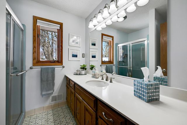 5335 Baywood Shores Drive, Mound, MN 55364