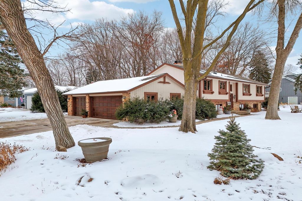 5335 Baywood Shores Drive, Mound, MN 55364