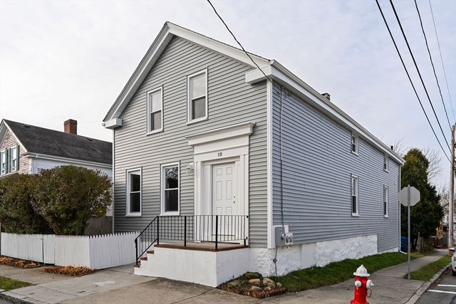 19 Shawmut Avenue 1, New Bedford, MA 02740