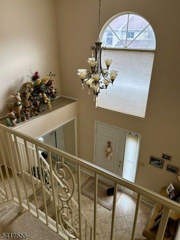 50 Castle Ridge Dr, East Hanover Twp., NJ 07936