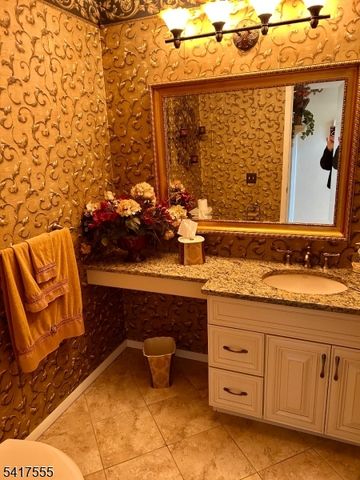 50 Castle Ridge Dr, East Hanover Twp., NJ 07936