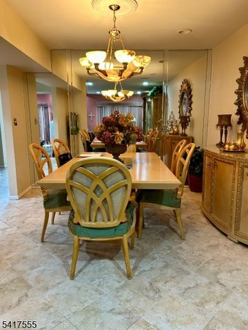 50 Castle Ridge Dr, East Hanover Twp., NJ 07936