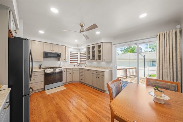 6017 Drexel Street, Dearborn Heights, MI 48127