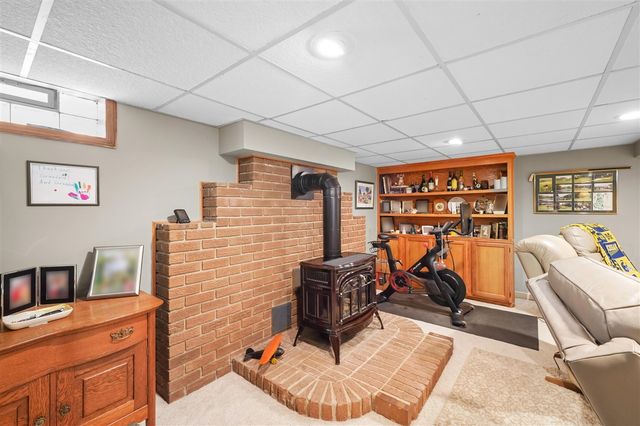 6017 Drexel Street, Dearborn Heights, MI 48127