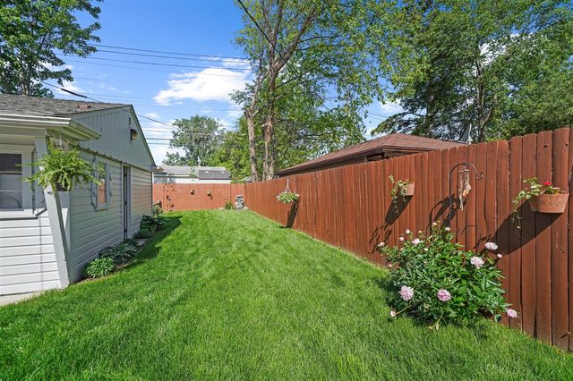 6017 Drexel Street, Dearborn Heights, MI 48127