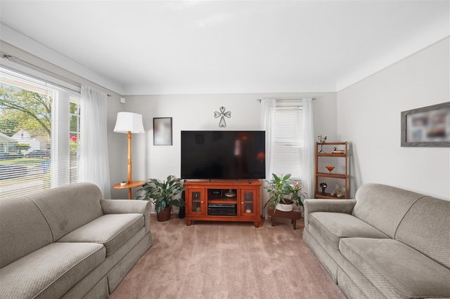 6017 Drexel Street, Dearborn Heights, MI 48127