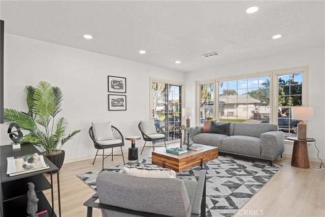 4703 Snowden, Lakewood, CA 90713