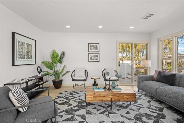 4703 Snowden, Lakewood, CA 90713