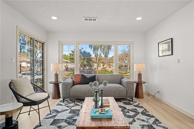 4703 Snowden, Lakewood, CA 90713