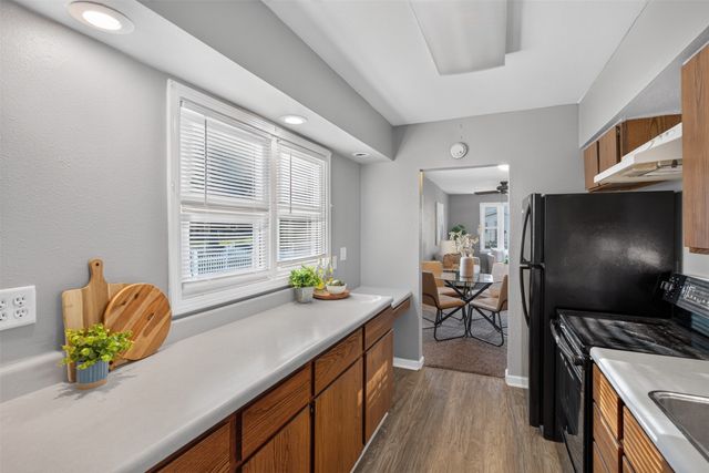 2736 Des Moines Street, Des Moines, IA 50317
