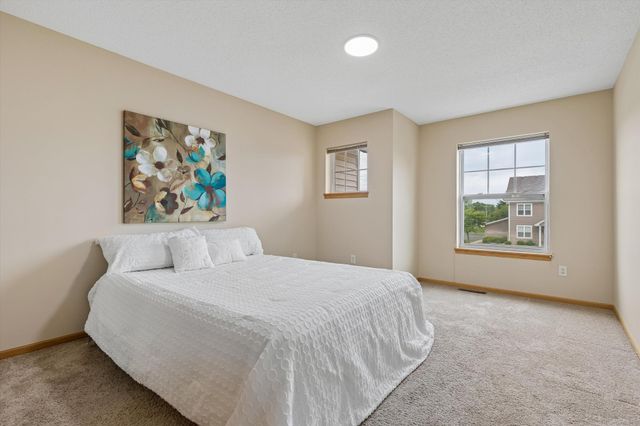 17232 Encina Path 2705, Farmington, MN 55024