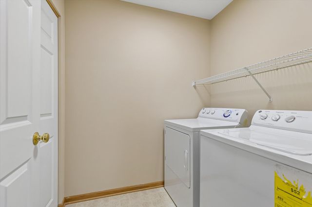 17232 Encina Path 2705, Farmington, MN 55024