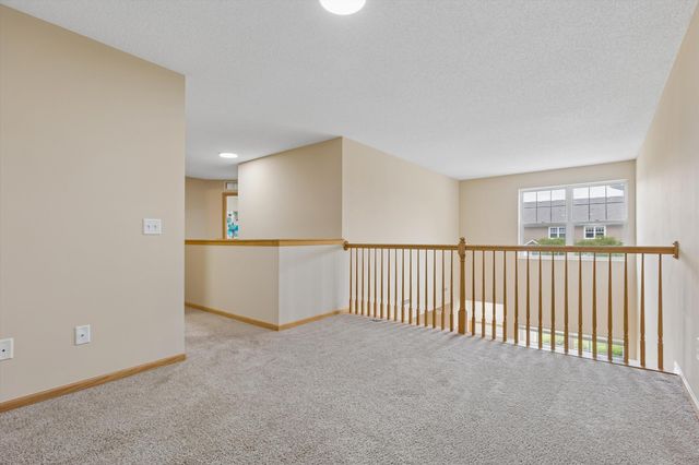17232 Encina Path 2705, Farmington, MN 55024