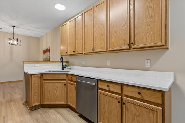 17232 Encina Path 2705, Farmington, MN 55024