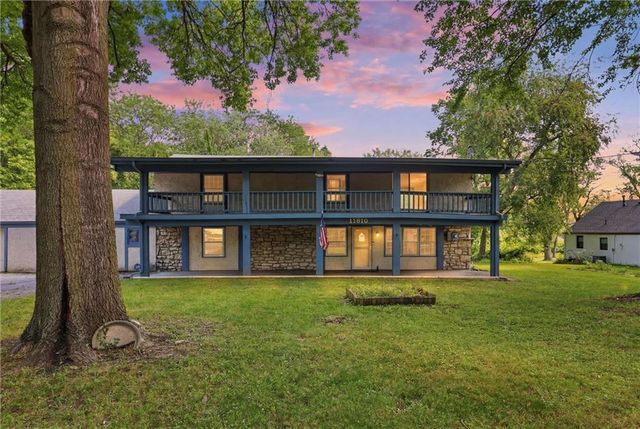 11310 Lister Drive, Kansas City, MO 64137