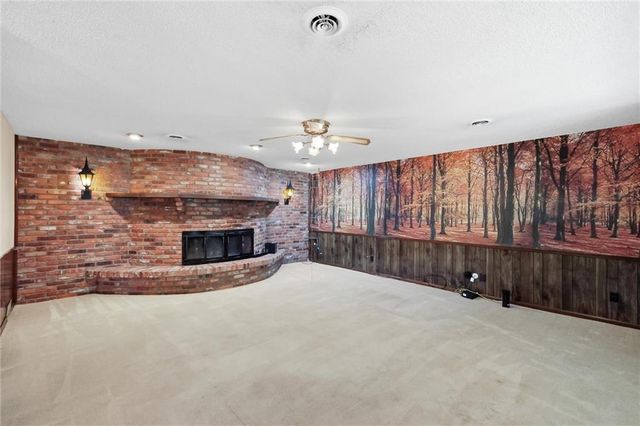 11310 Lister Drive, Kansas City, MO 64137
