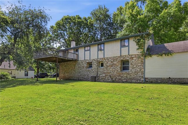 11310 Lister Drive, Kansas City, MO 64137