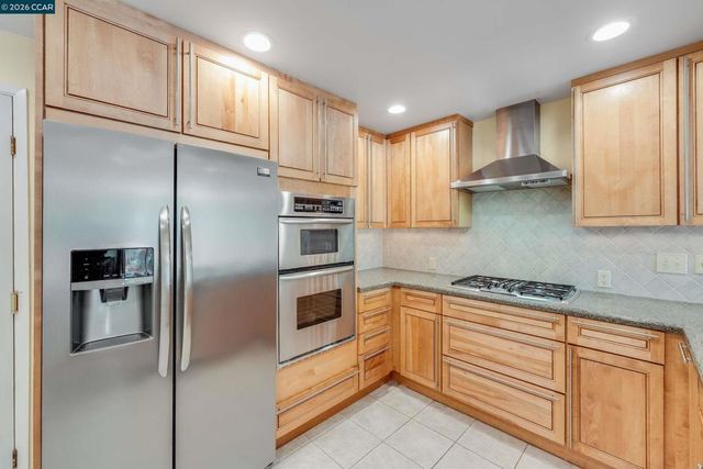 131 Ironwood, Oakland, CA 94605