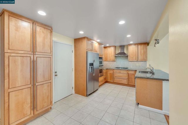 131 Ironwood, Oakland, CA 94605