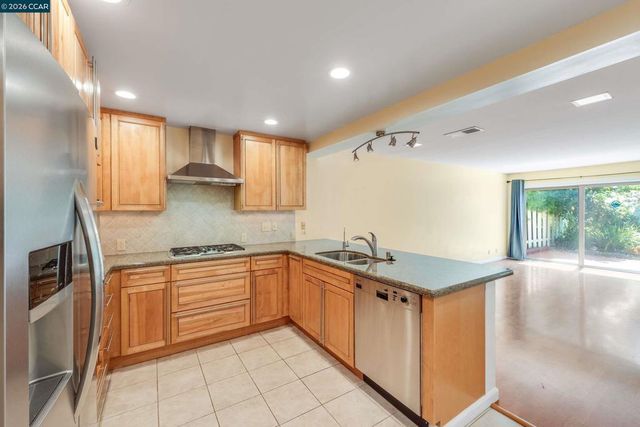 131 Ironwood, Oakland, CA 94605