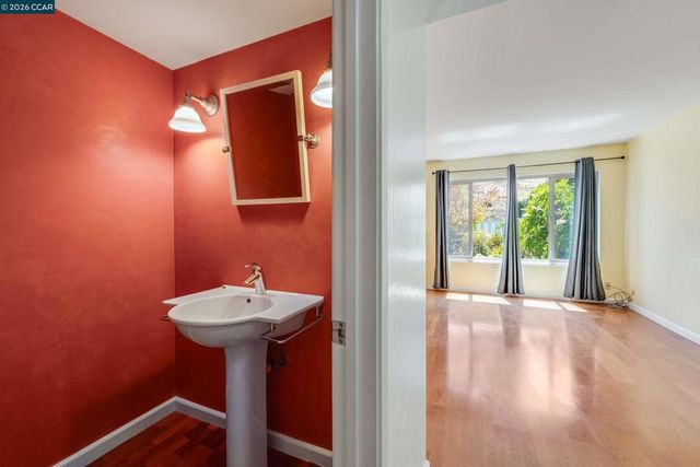 131 Ironwood, Oakland, CA 94605