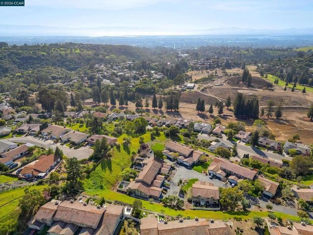 131 Ironwood, Oakland, CA 94605