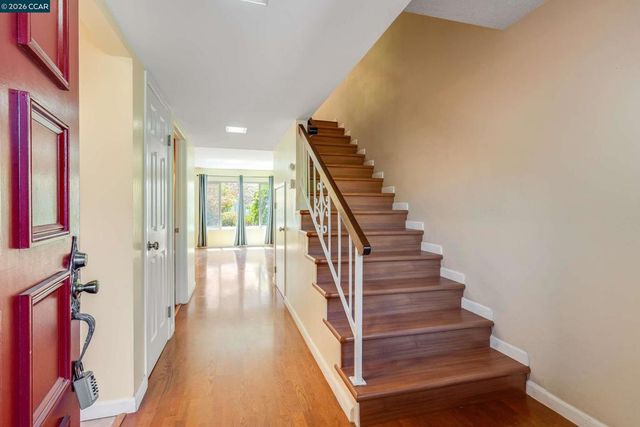 131 Ironwood, Oakland, CA 94605