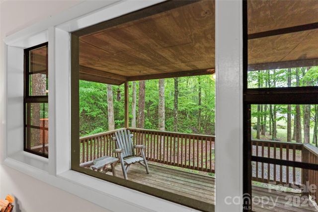 280 Timberside Drive, Mars Hill, NC 28754