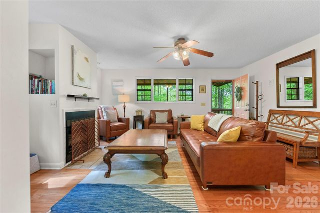 280 Timberside Drive, Mars Hill, NC 28754