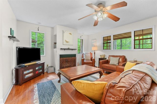 280 Timberside Drive, Mars Hill, NC 28754