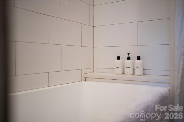 280 Timberside Drive, Mars Hill, NC 28754