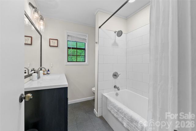280 Timberside Drive, Mars Hill, NC 28754