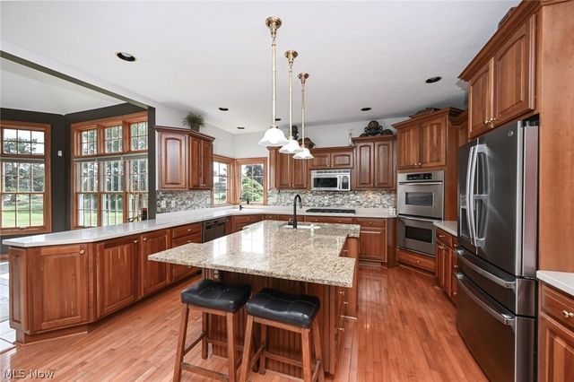 4375 Lakeview Glen Drive, Medina, OH 44256