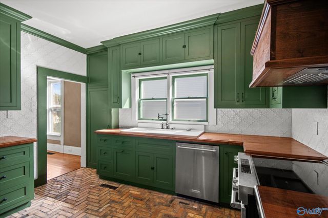 205 Dement Street, Huntsville, AL 35801