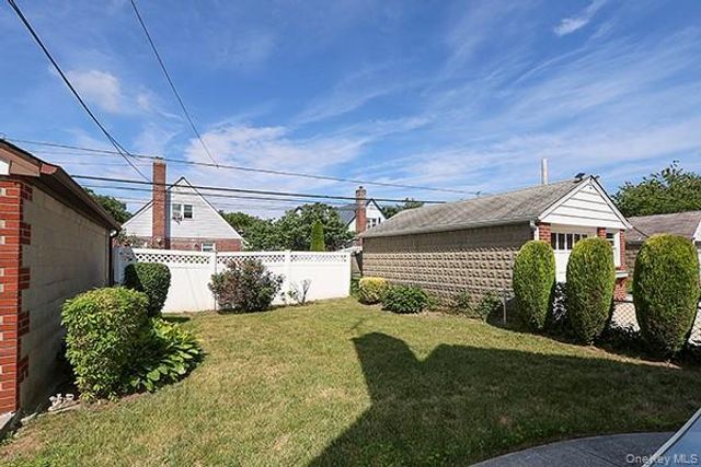 8152 249th Street, Bellerose, NY 11426