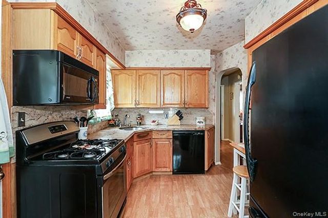 8152 249th Street, Bellerose, NY 11426