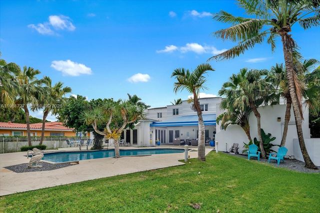 1021 N Greenway Drive, Coral Gables, FL 33134