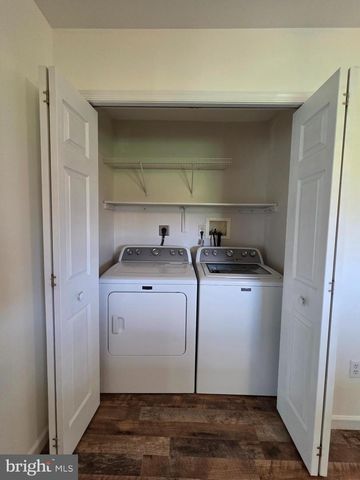272 HOPE DR, Blandon, PA 19510