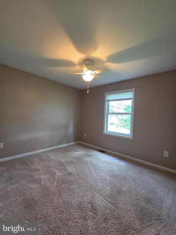 272 HOPE DR, Blandon, PA 19510