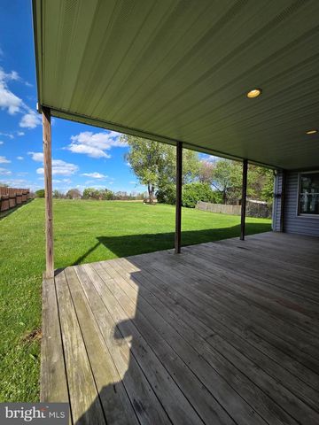 272 HOPE DR, Blandon, PA 19510