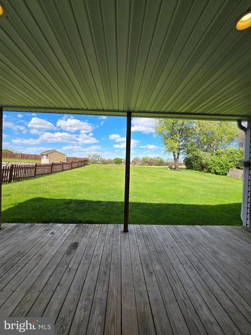 272 HOPE DR, Blandon, PA 19510