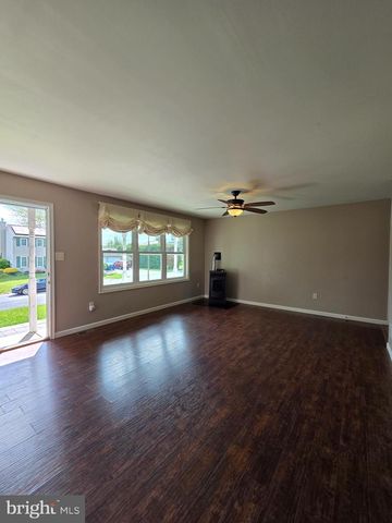 272 HOPE DR, Blandon, PA 19510