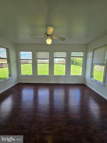 272 HOPE DR, Blandon, PA 19510