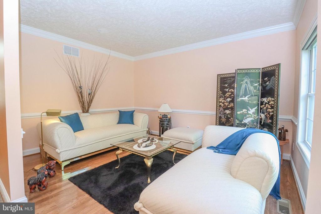Image 5 of property listing at 12003 LISBOROUGH RD, Bowie, MD 20720