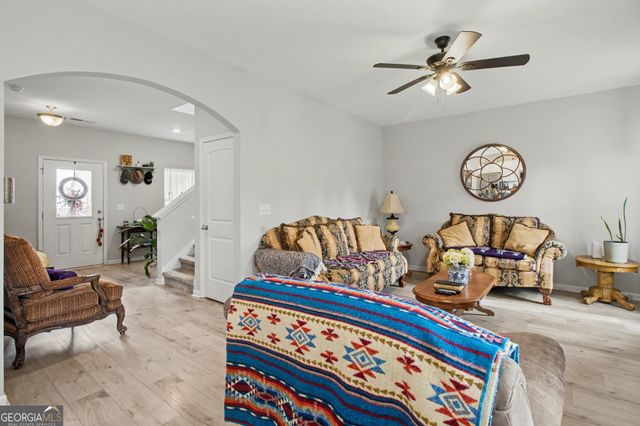 60 Roundabout Lane NW, Adairsville, GA 30103