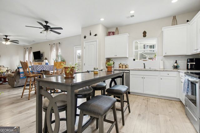 60 Roundabout Lane NW, Adairsville, GA 30103