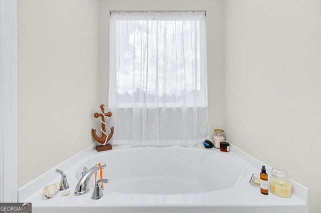 60 Roundabout Lane NW, Adairsville, GA 30103