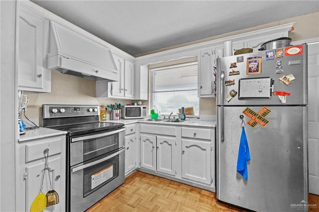 809 N Nogales Street, Alton, TX 78573