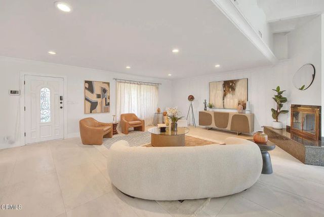 1420 Riviera Drive, Pasadena, CA 91107