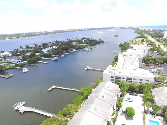 3545 S Ocean Boulevard 404, South Palm Beach, FL 33480